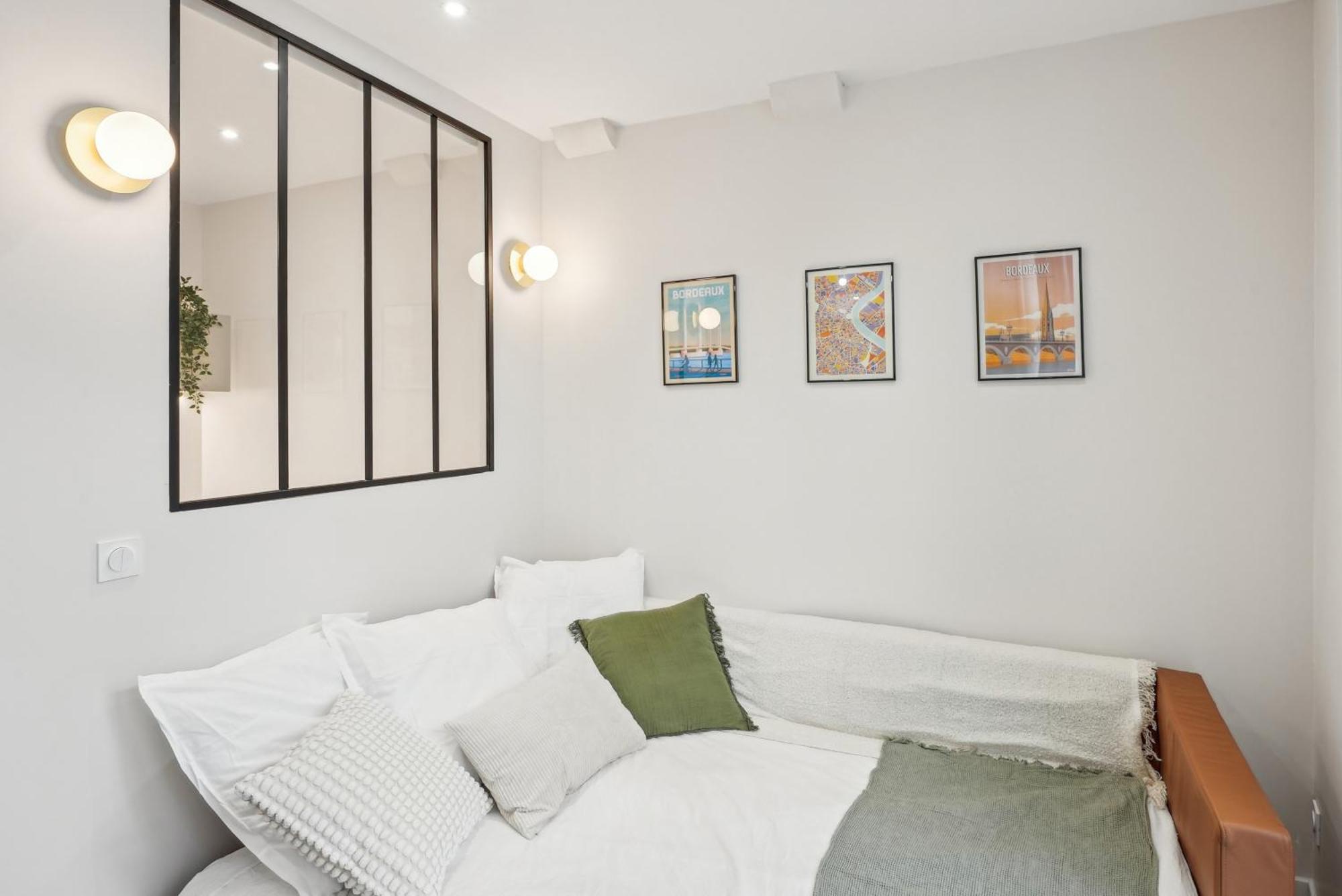 Lavie Maison Central & Hot Tub Бордо Екстериор снимка